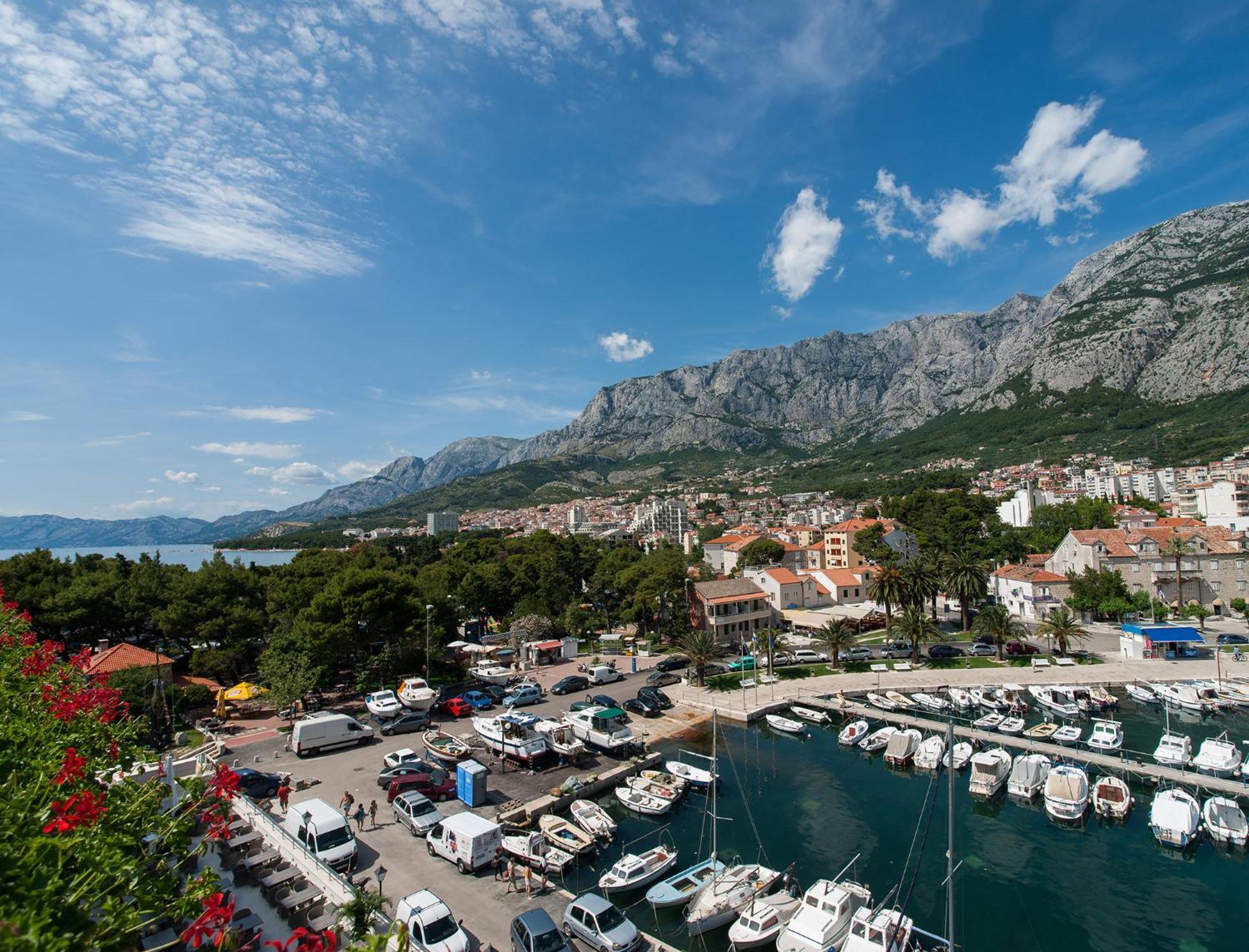 Aparthotel Miramare Makarska Exterior photo